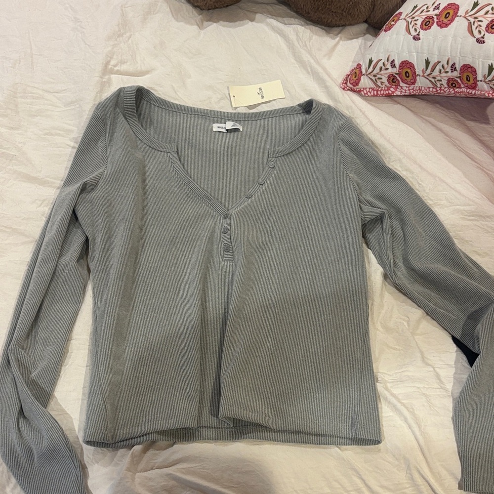 Hollister Light Gray Ribbed Long Sleeve Blouse